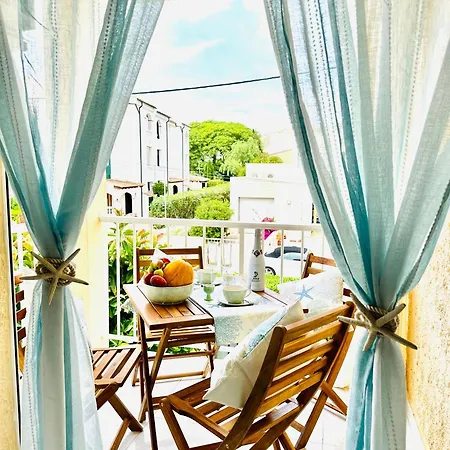 Bonito Con Piscina A 50 Metros De La Playa! *