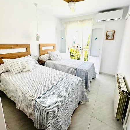 Bonito Con Piscina A 50 Metros De La Playa! Port de Pollença