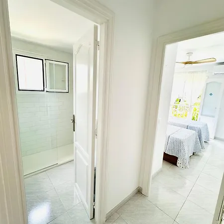 Bonito Con Piscina A 50 Metros De La Playa! Lägenhet *