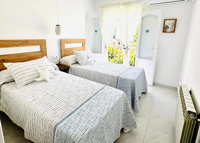 Bonito Con Piscina A 50 Metros De La Playa! Port de Pollença