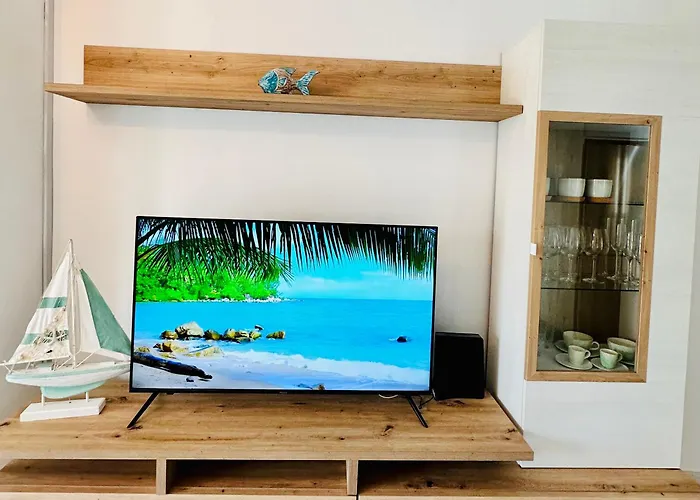 Bonito Con Piscina A 50 Metros De La Playa! Daire *